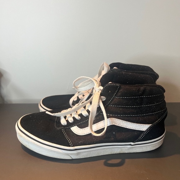 VANS Black Off the Wall Everyday Wear Size 8.5 men’s - Picture 1 of 7